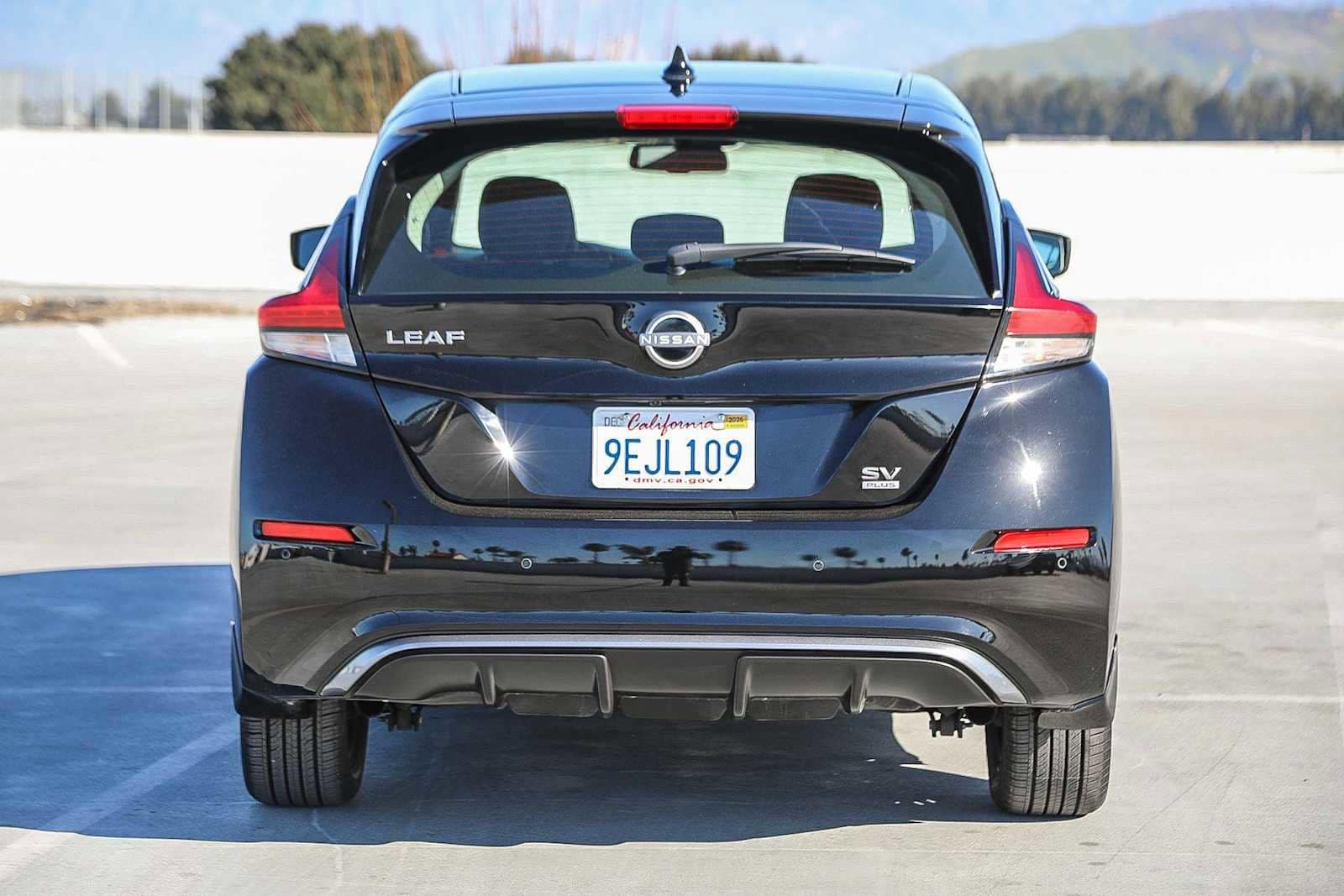 Thumbnail: 2023 Nissan Leaf - 6