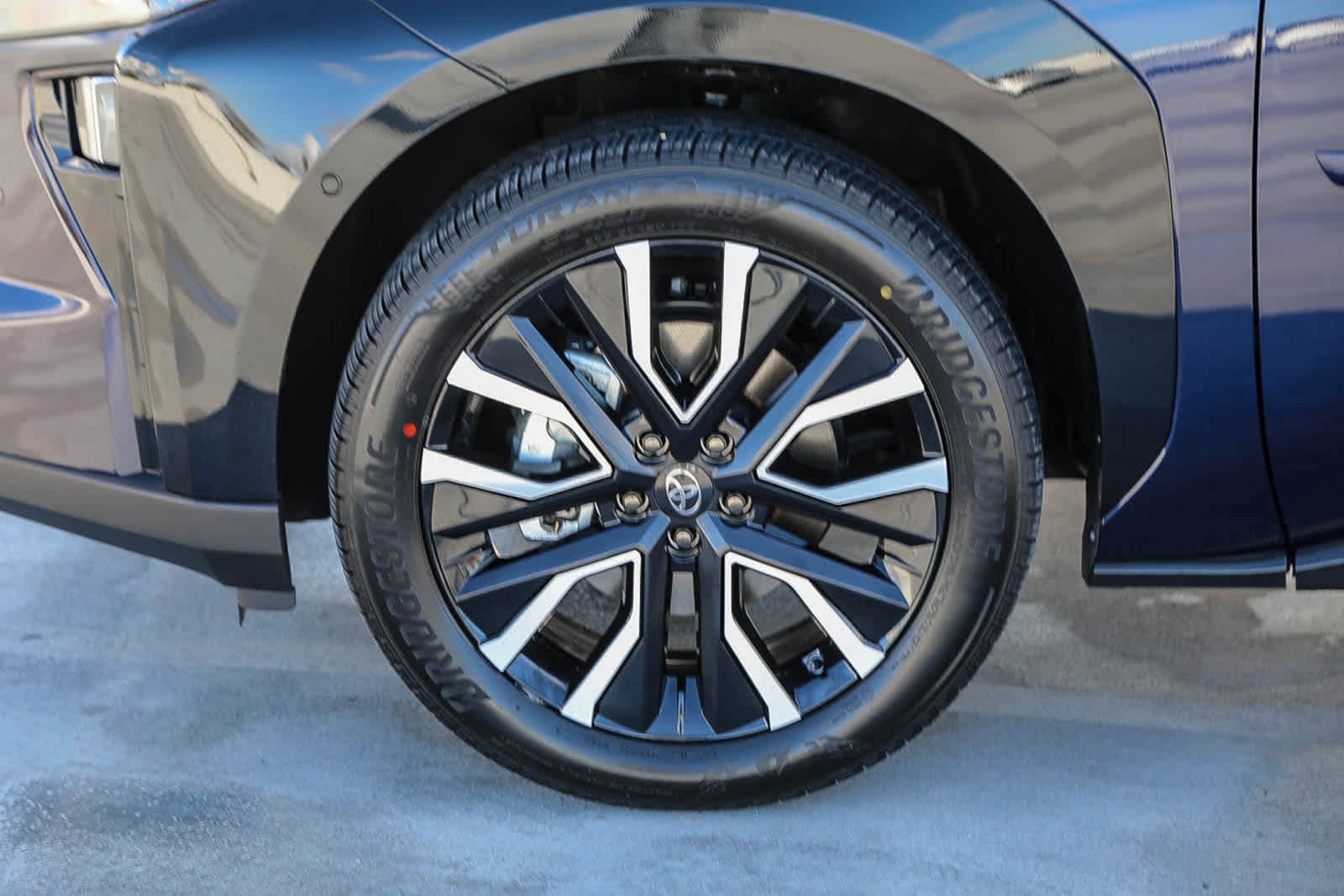 Thumbnail: 2026 Toyota bZ - 10