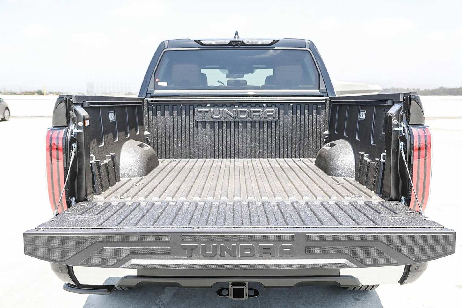 Thumbnail: 2025 Toyota Tundra - 11