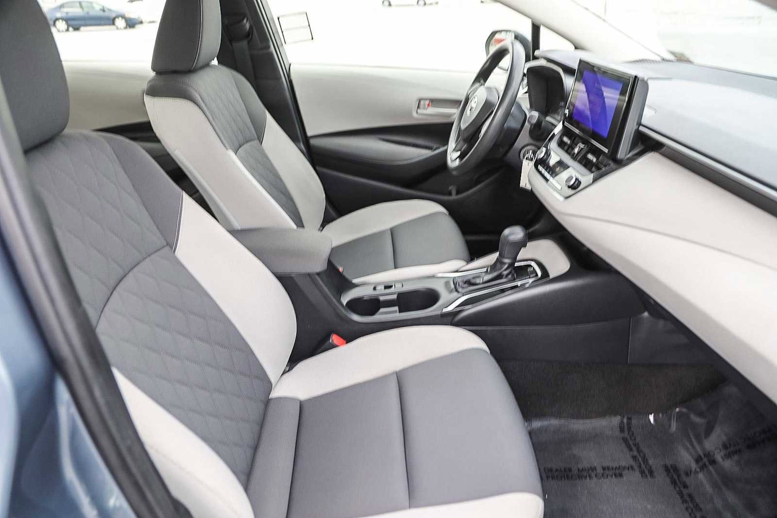 Thumbnail: 2023 Toyota Corolla - 17