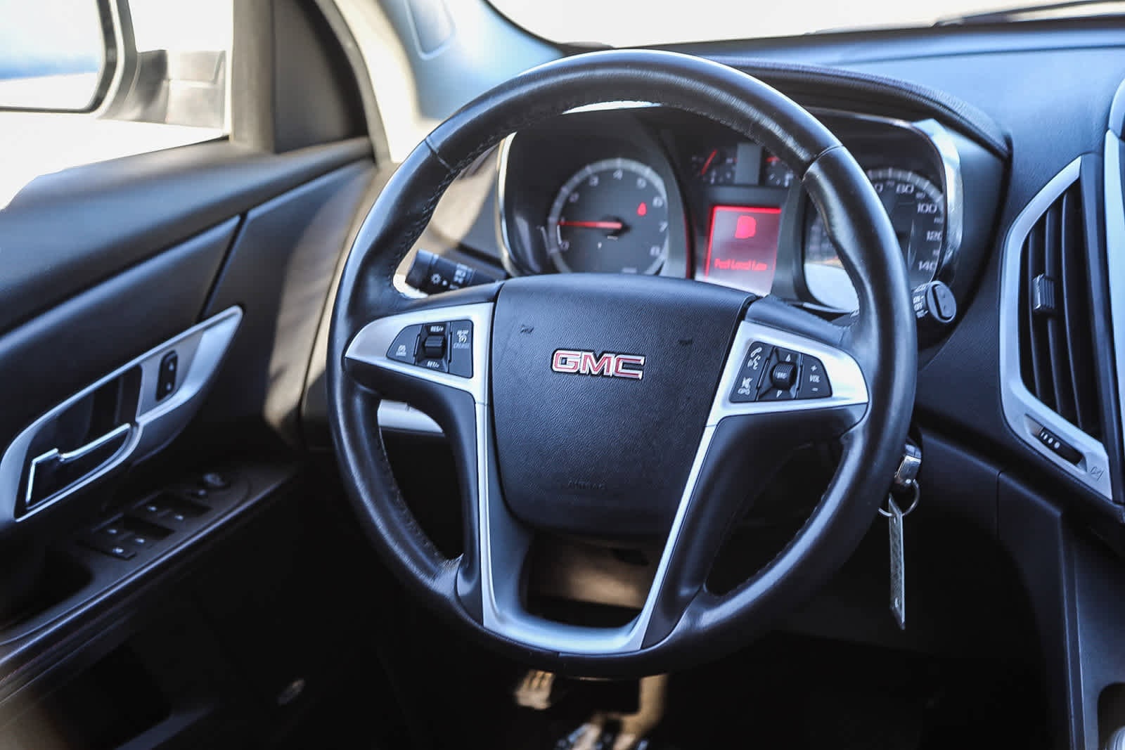 Thumbnail: 2014 GMC Terrain - 15