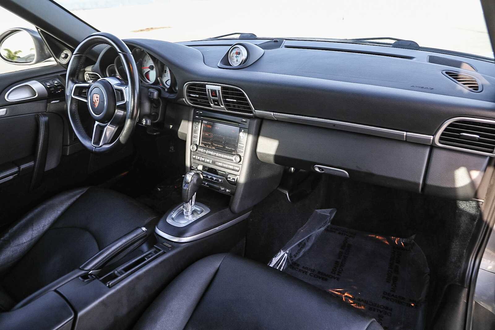 Thumbnail: 2012 Porsche 911 - 13