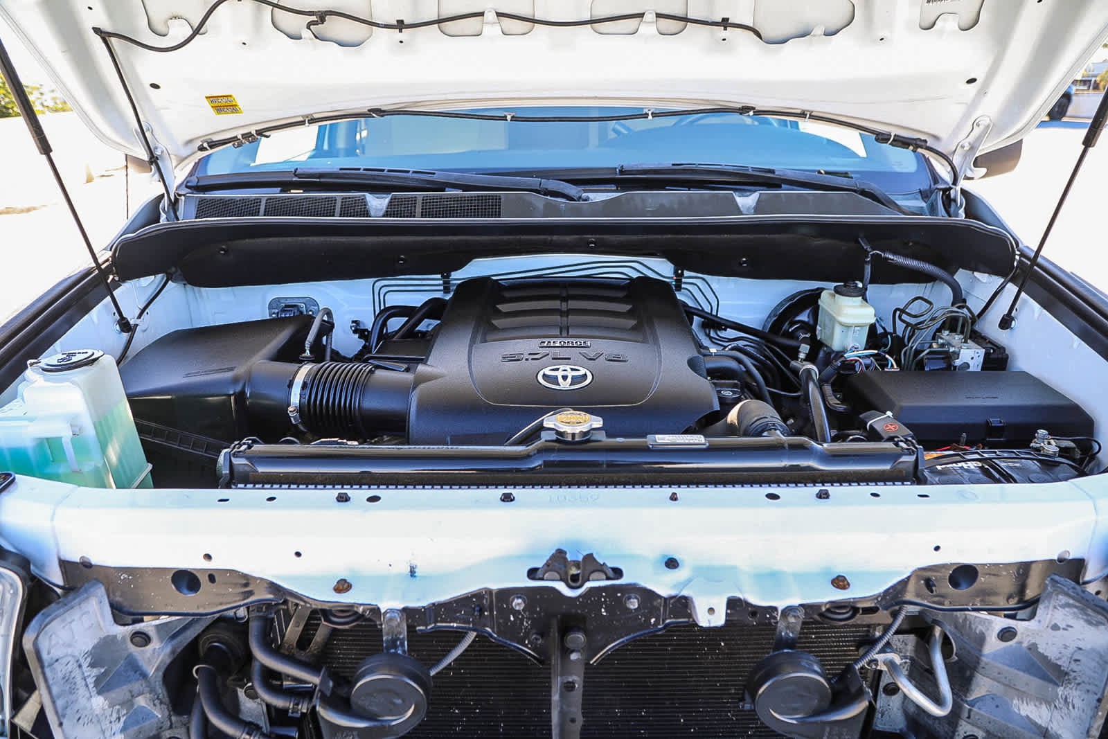 Thumbnail: 2011 Toyota Tundra - 25