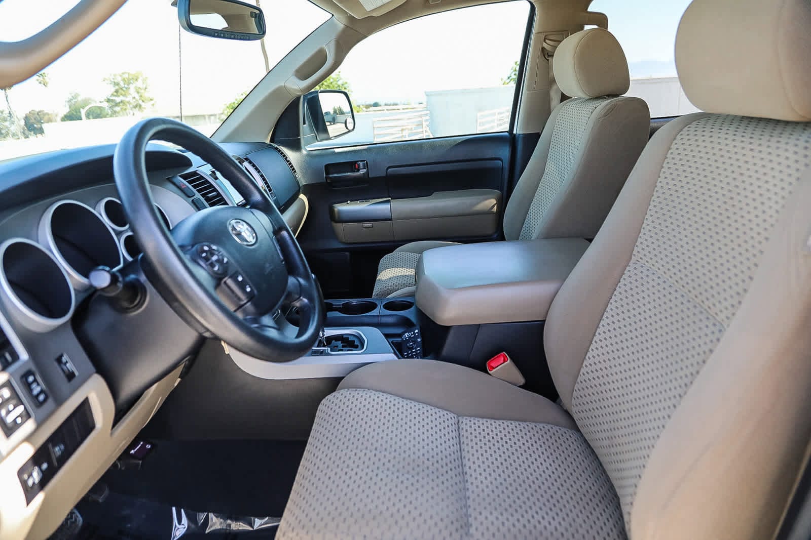 Thumbnail: 2013 Toyota Tundra - 17