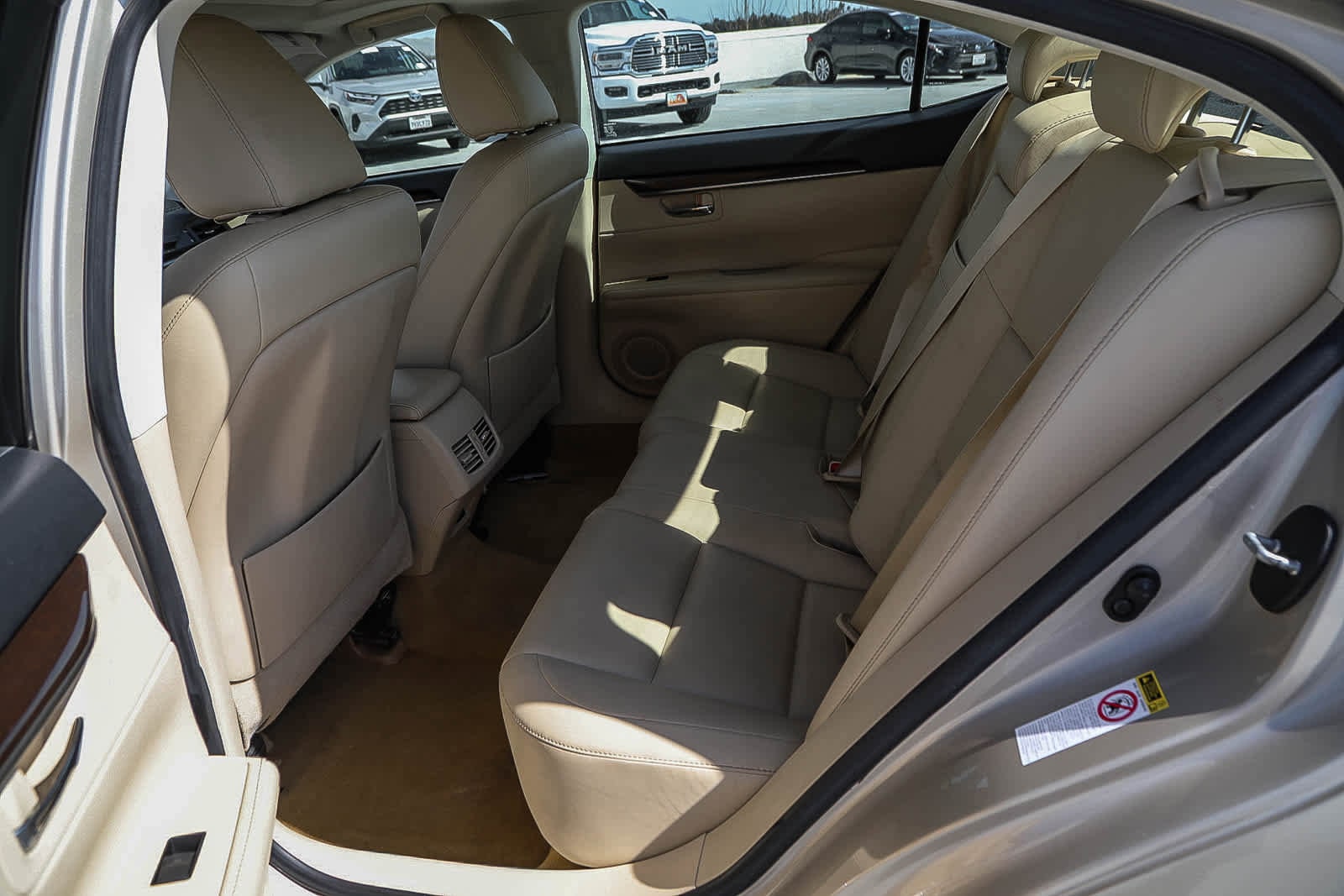 Thumbnail: 2013 Lexus ES - 18