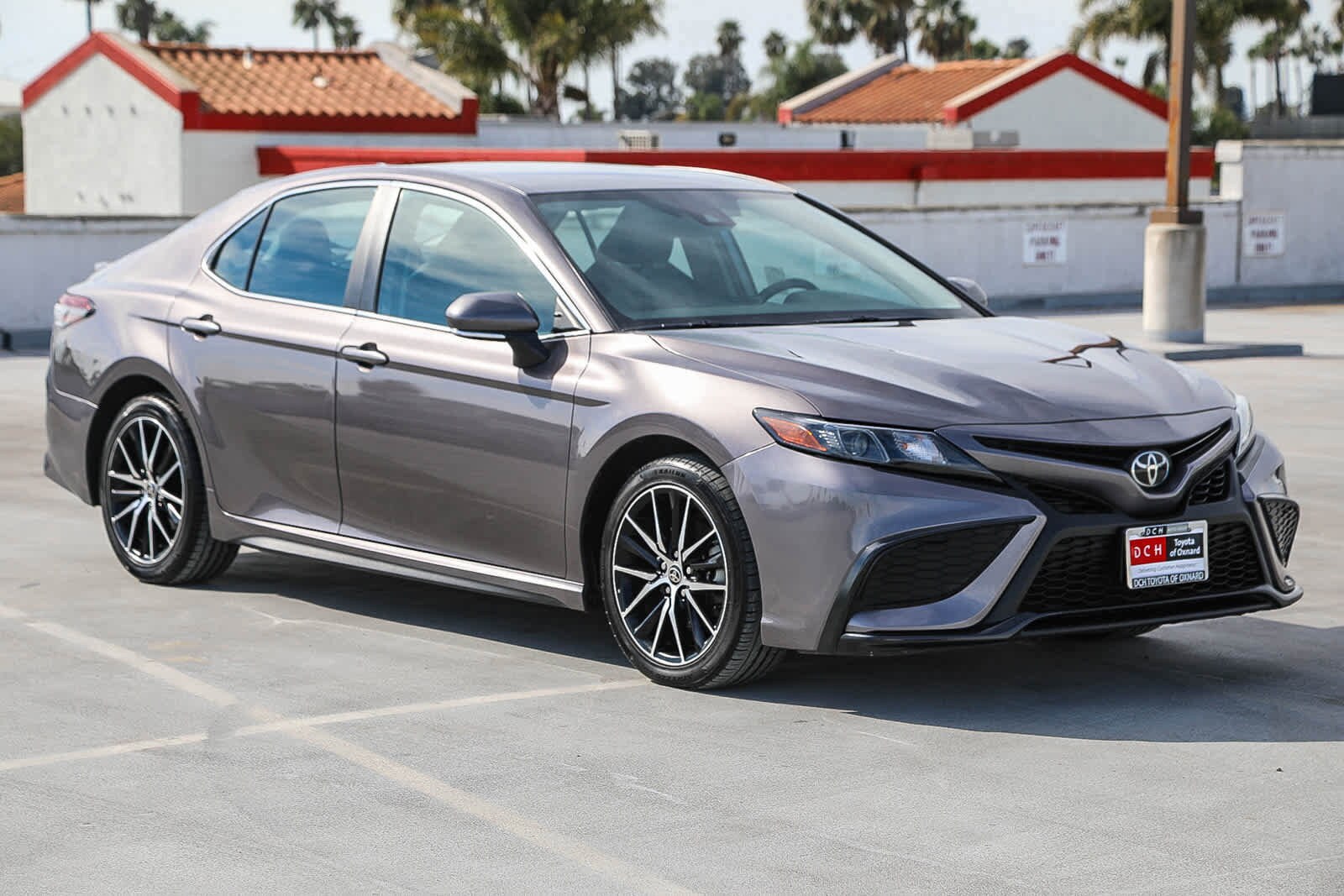 Thumbnail: 2022 Toyota Camry - 4