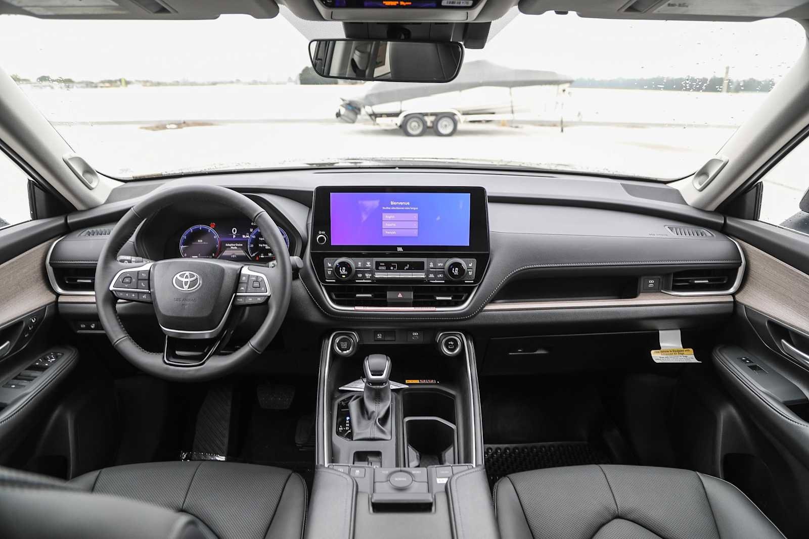 2025 Toyota Grand Highlander Limited 13