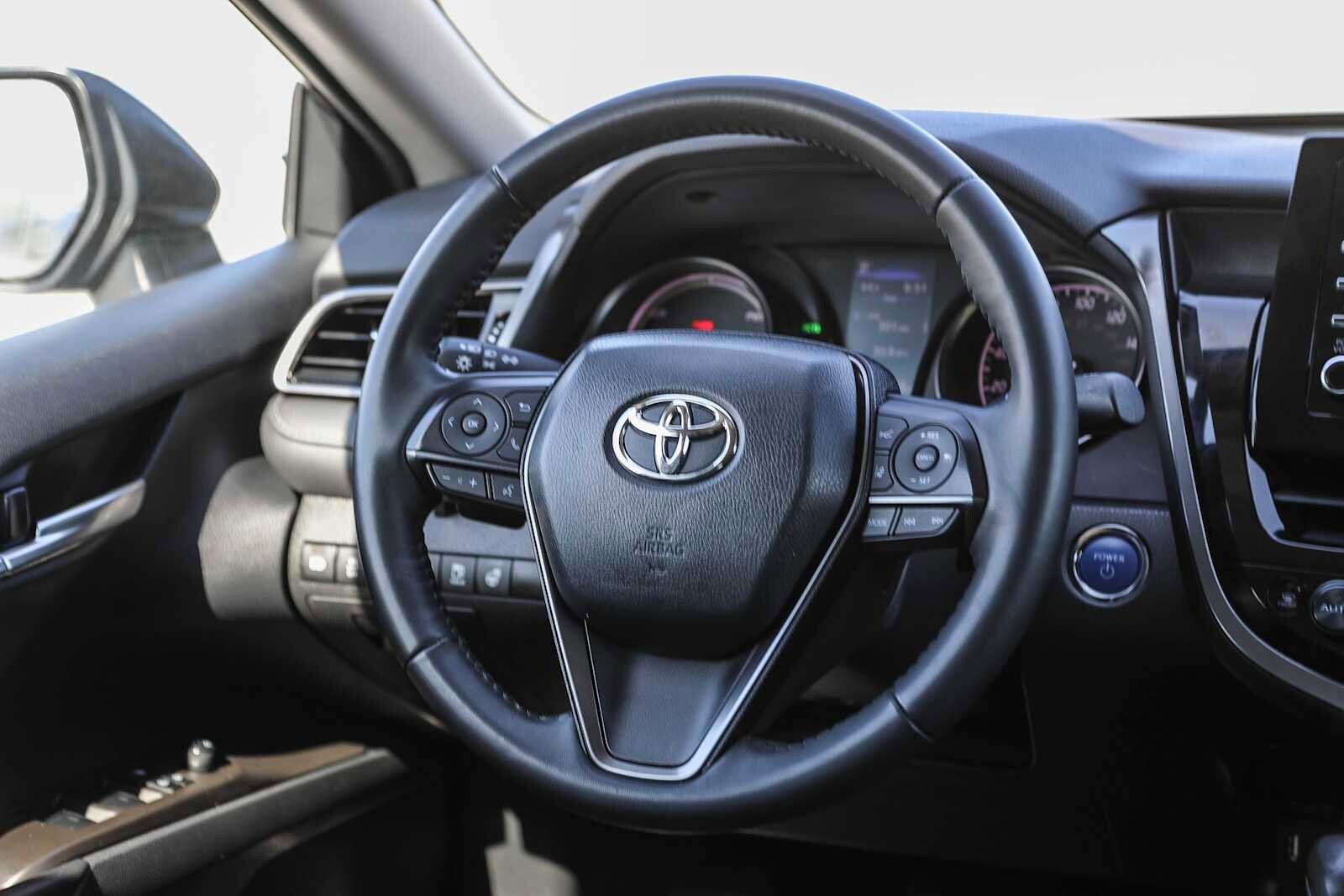 2023 Toyota Camry SE 13