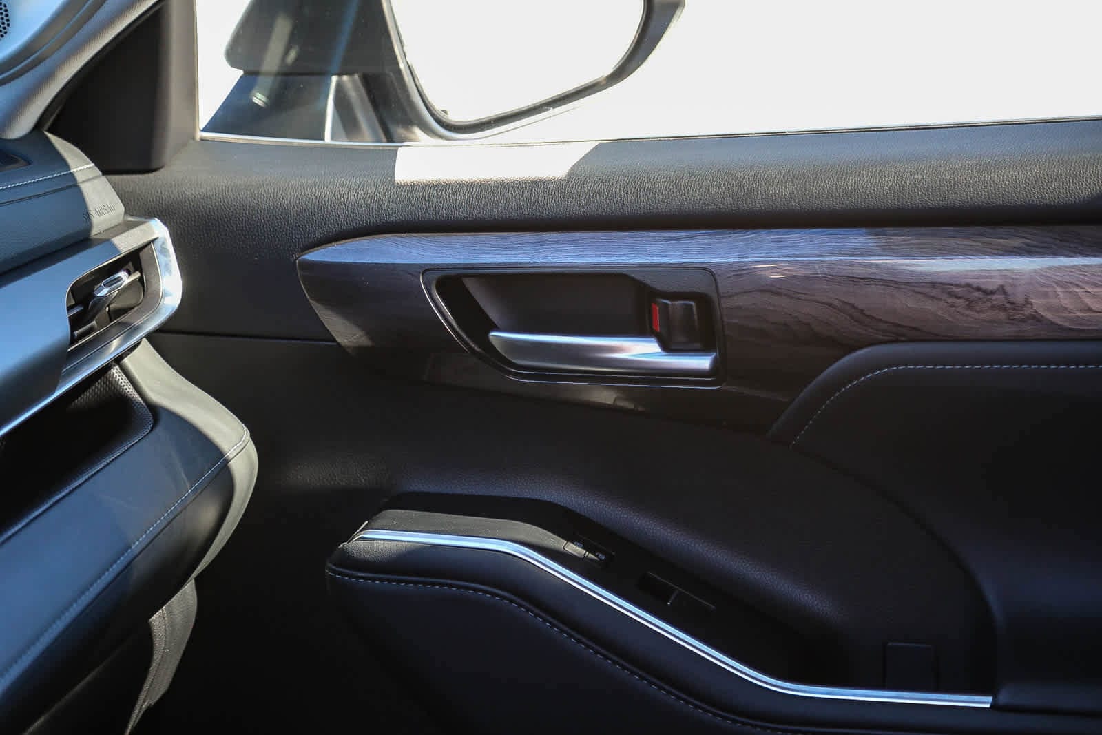 Thumbnail: 2024 Toyota Highlander - 21