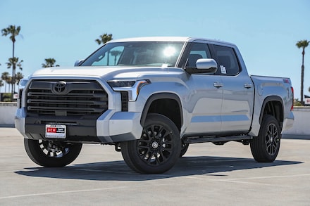 2026 Toyota Tundra SR5 SR5 CREWMAX 5.5