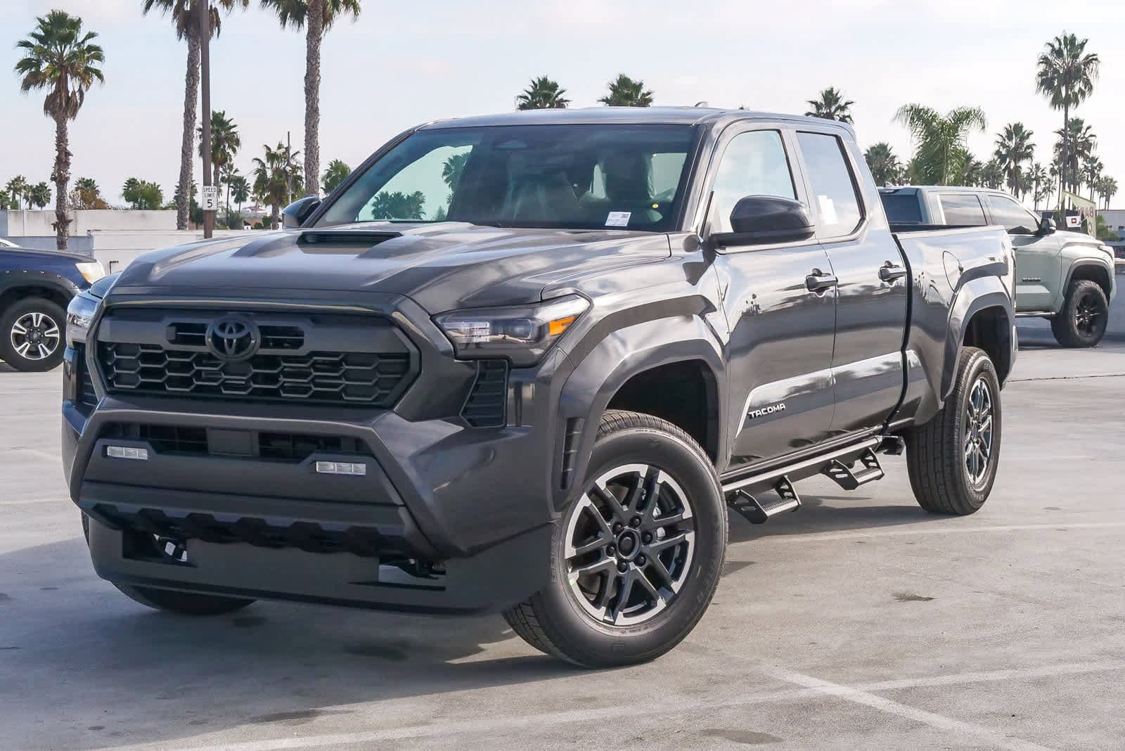 2026 Toyota Tacoma TRD Sport's photo