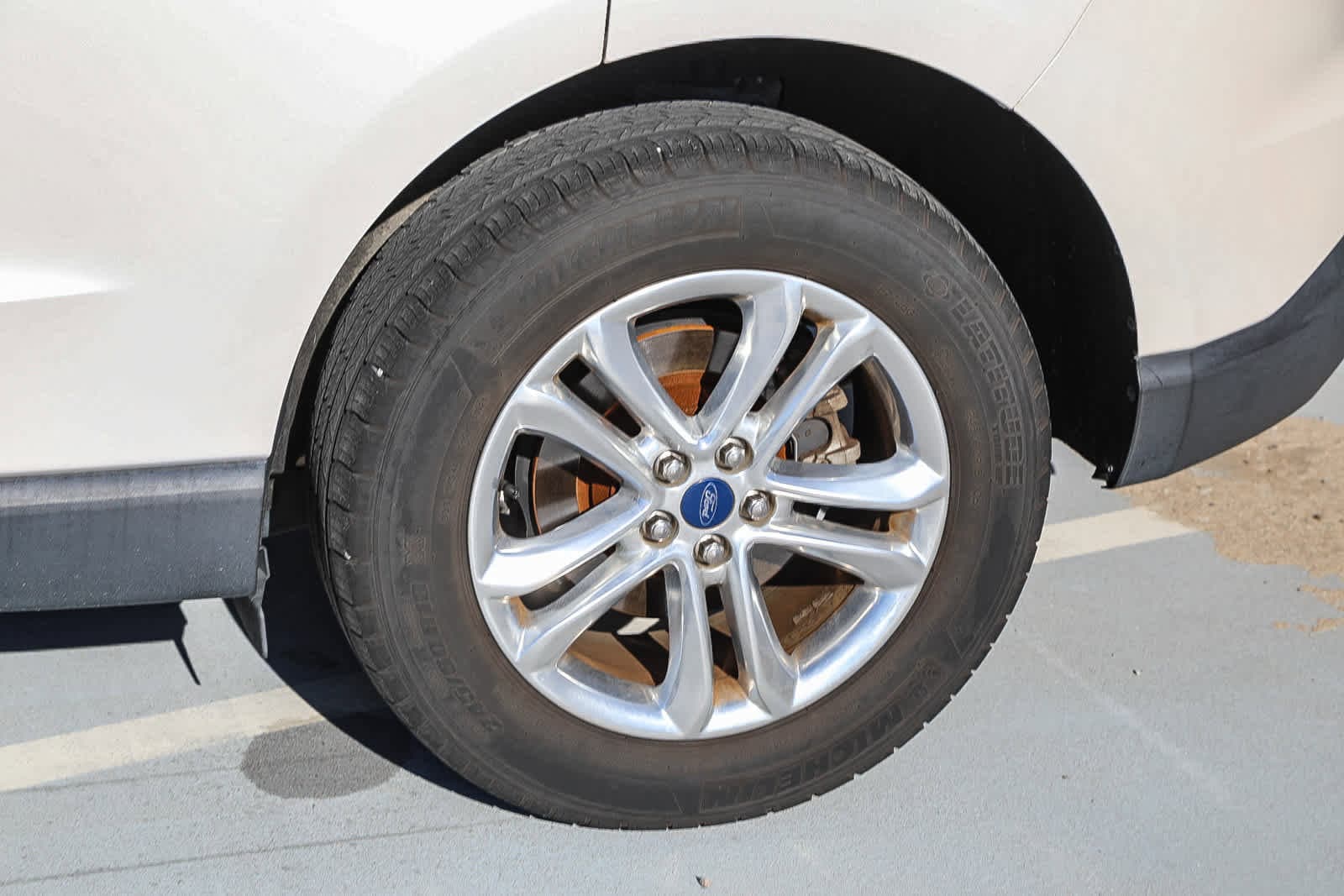 Thumbnail: 2016 Ford Edge - 9