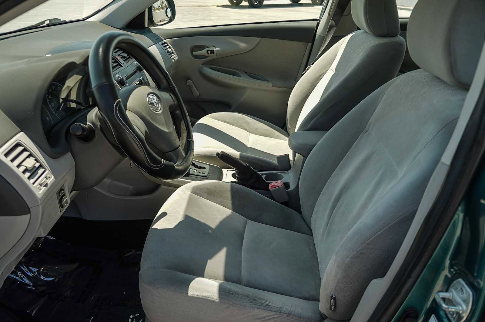 Thumbnail: 2009 Toyota Corolla - 17