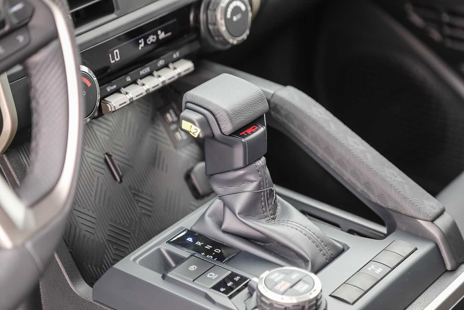 2025 Toyota Tacoma TRD Off-Road 21