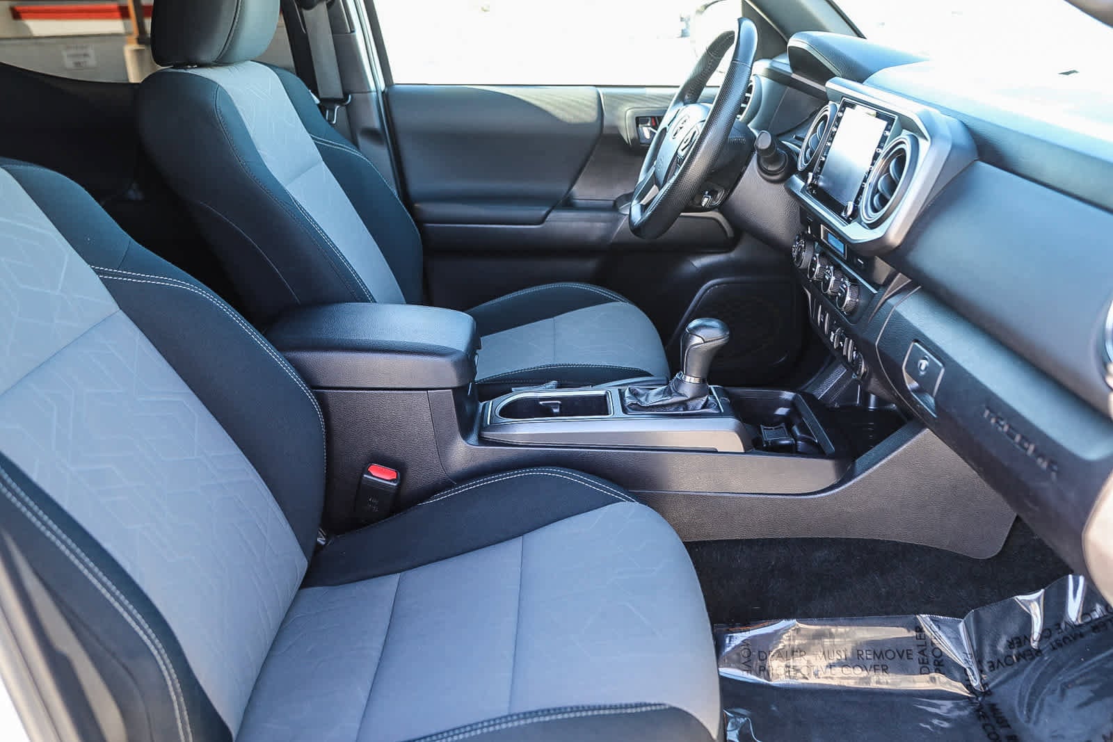 Thumbnail: 2023 Toyota Tacoma - 17