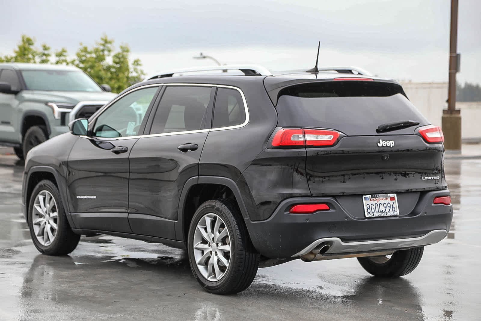 Thumbnail: 2018 Jeep Cherokee - 6