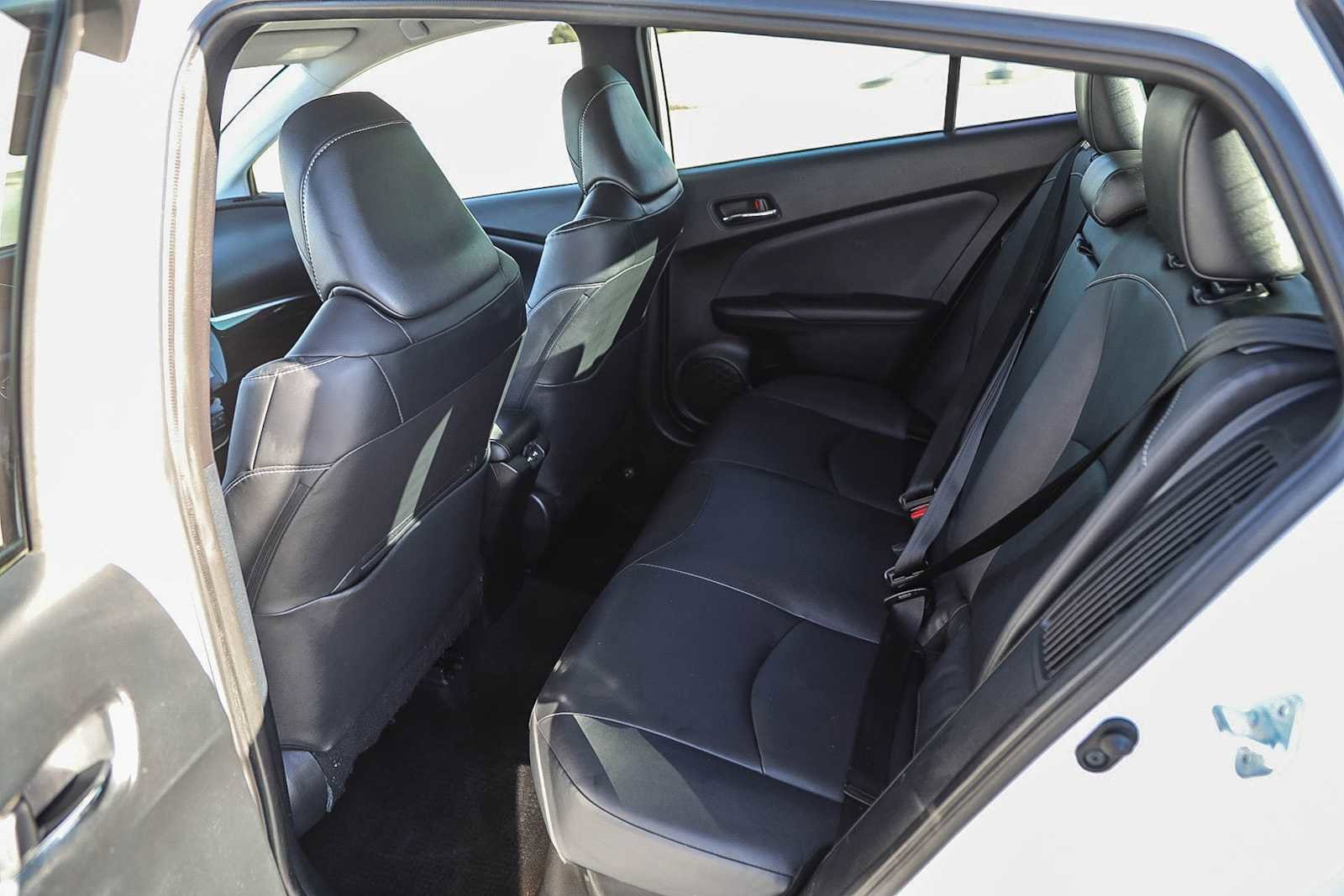 Thumbnail: 2021 Toyota Prius Prime - 18