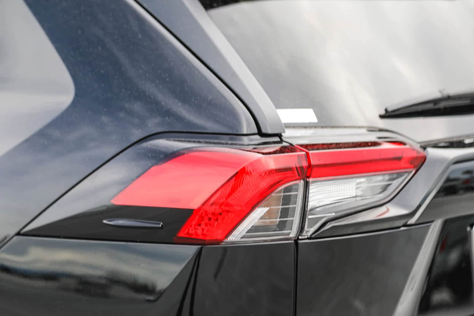 Thumbnail: 2025 Toyota RAV4 - 9