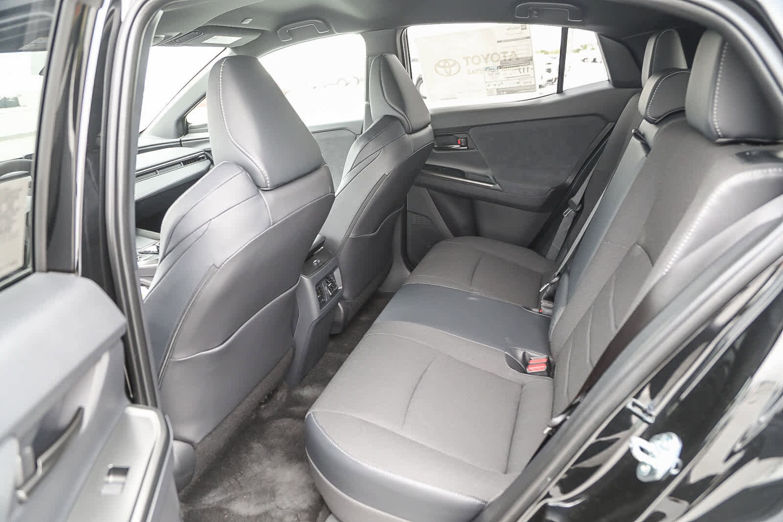 Thumbnail: 2026 Toyota C-HR - 14