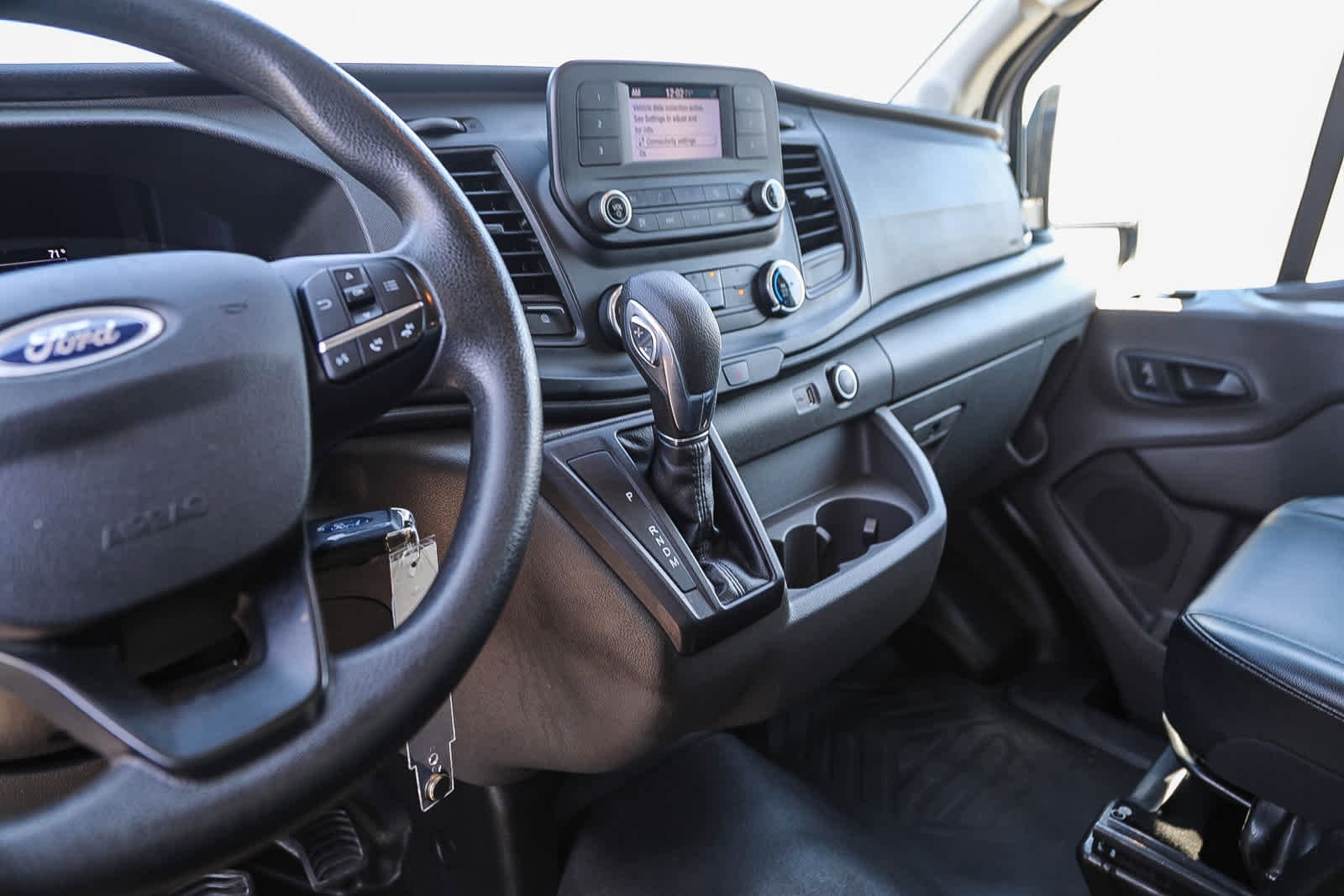 Thumbnail: 2020 Ford Transit Series - 21