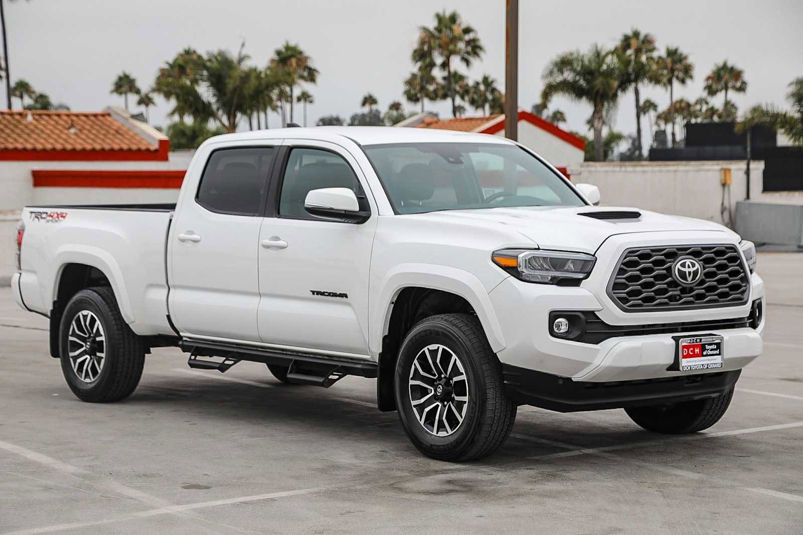 Thumbnail: 2023 Toyota Tacoma - 4