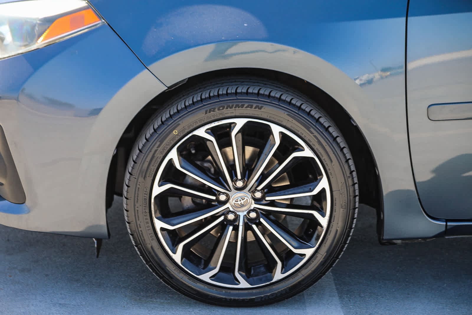 Thumbnail: 2016 Toyota Corolla - 9