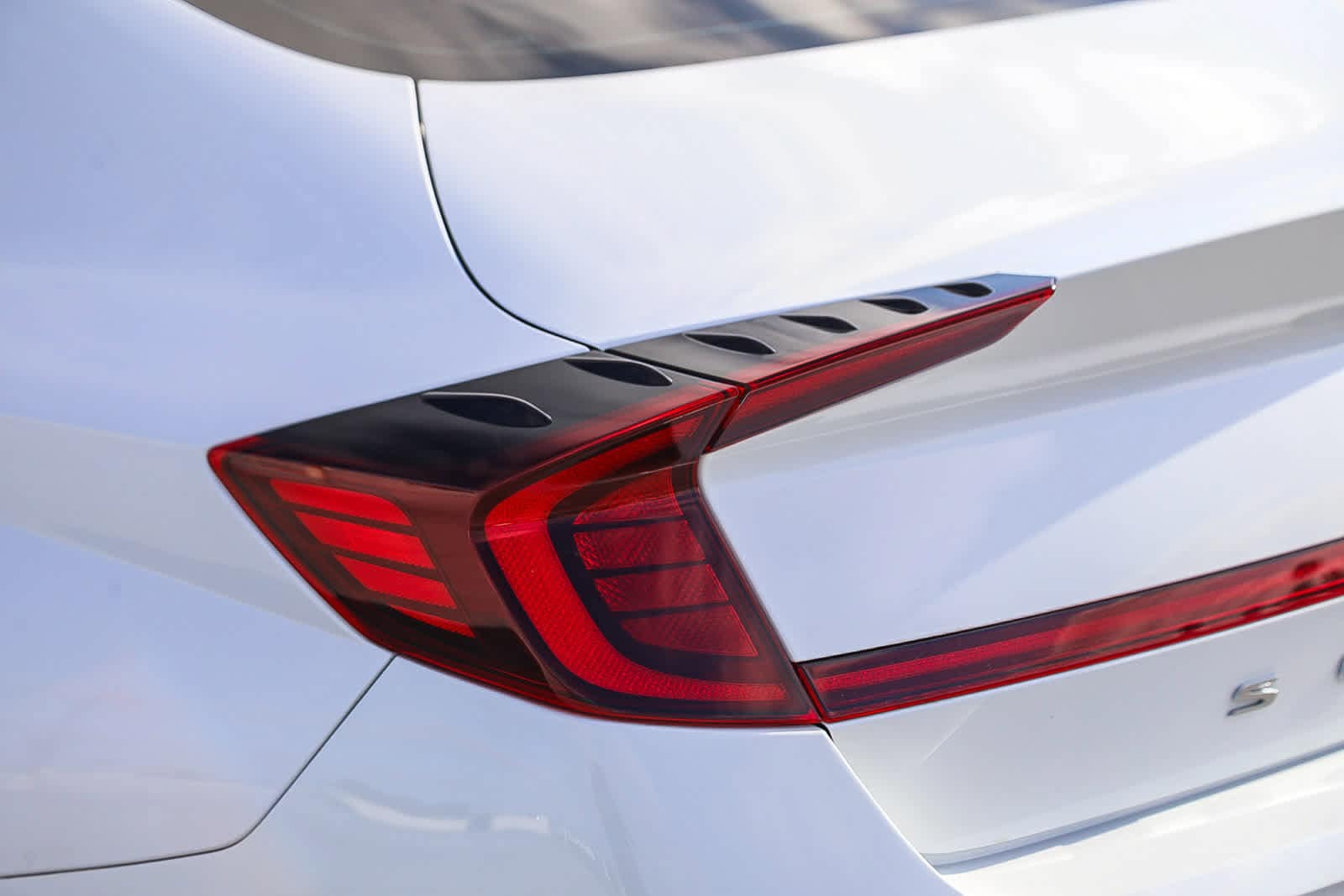 Thumbnail: 2021 Hyundai Sonata - 9