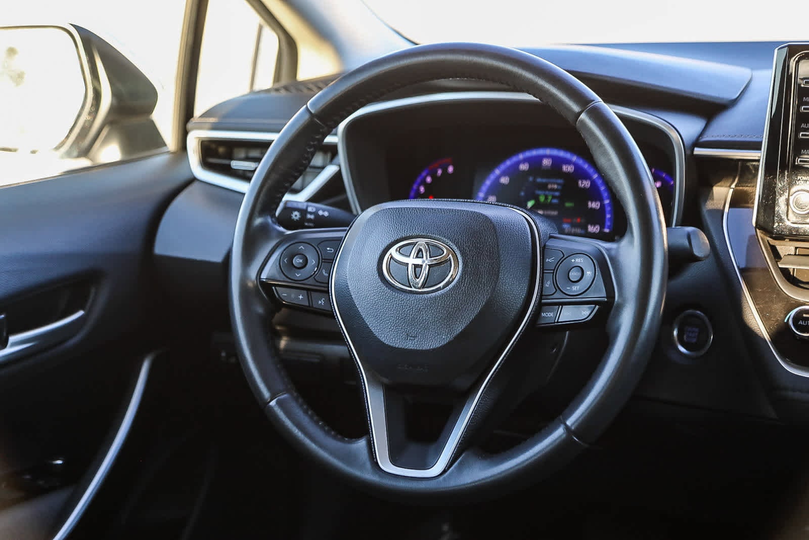 Thumbnail: 2020 Toyota Corolla - 16