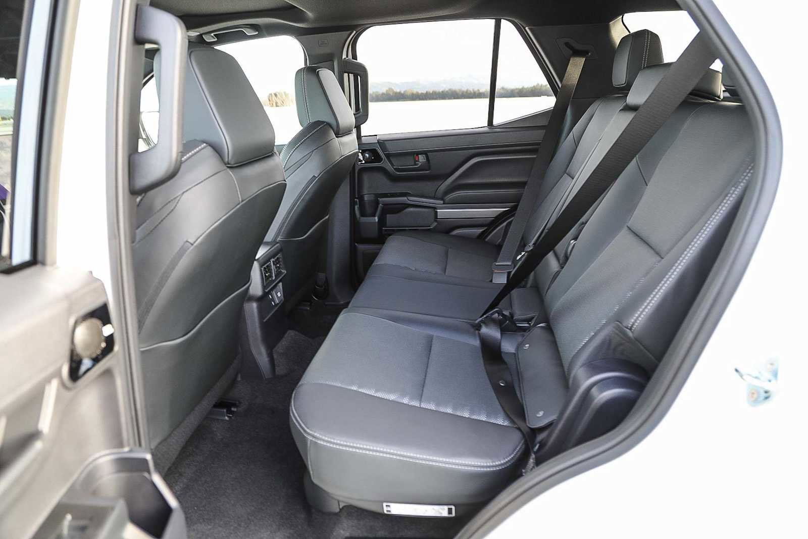 Thumbnail: 2026 Toyota 4Runner - 19