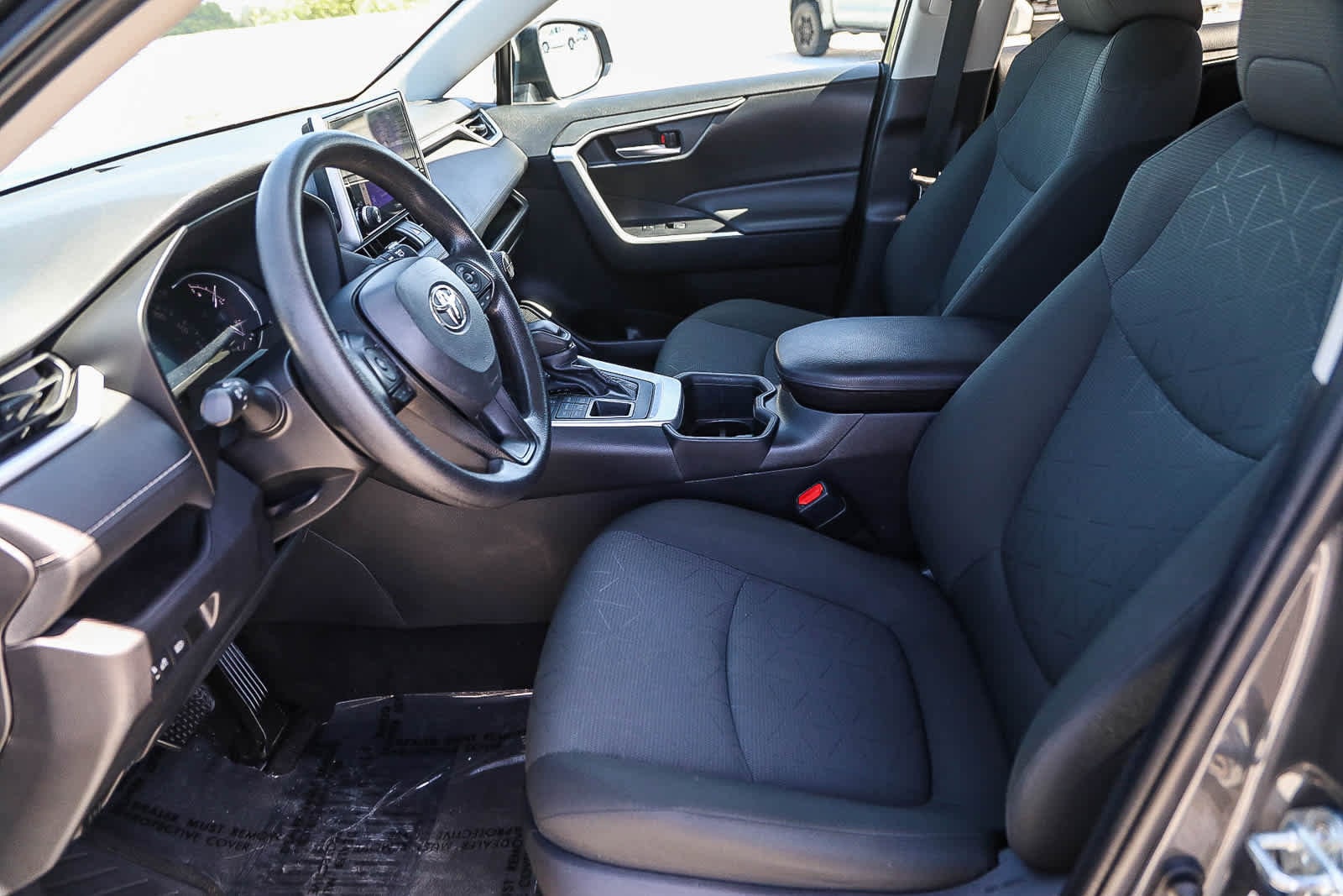 Thumbnail: 2024 Toyota RAV4 - 18