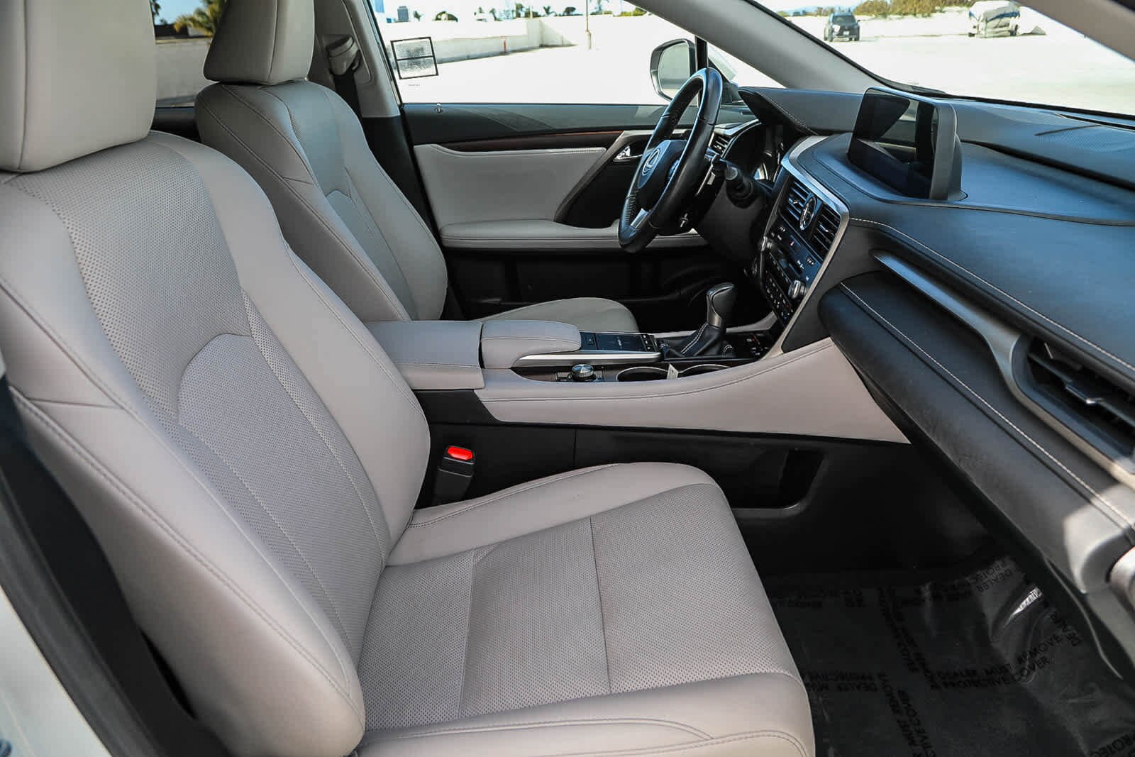 Thumbnail: 2022 Lexus RX - 16