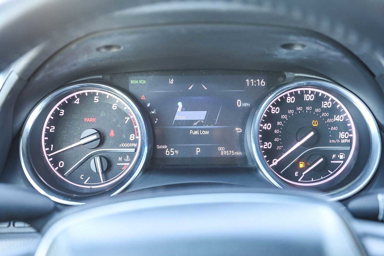 Thumbnail: 2020 Toyota Camry - 22