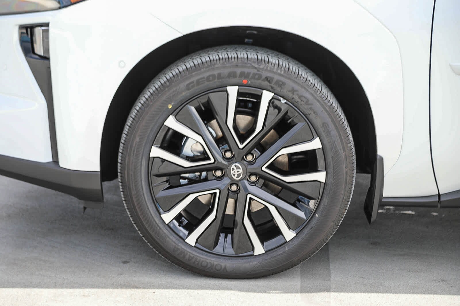 Thumbnail: 2026 Toyota bZ - 10