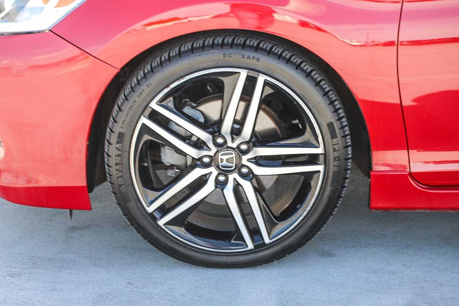 Thumbnail: 2016 Honda Accord - 10