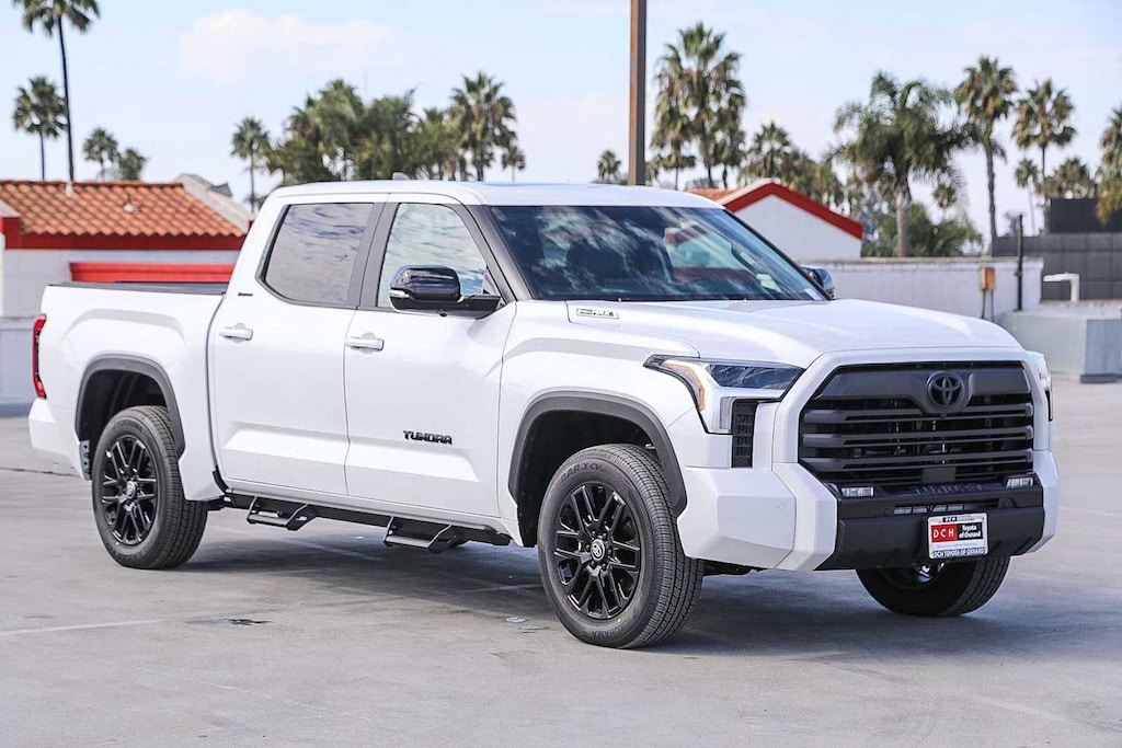 New 2026 Toyota Tundra i-FORCE MAX Limited LIMITED CREWMAX 5.5