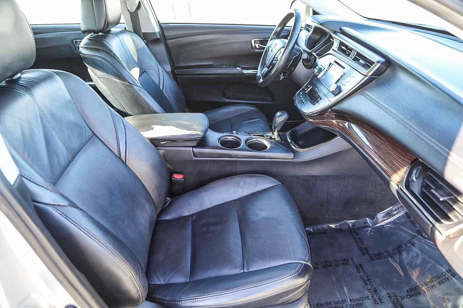 Thumbnail: 2015 Toyota Avalon - 16