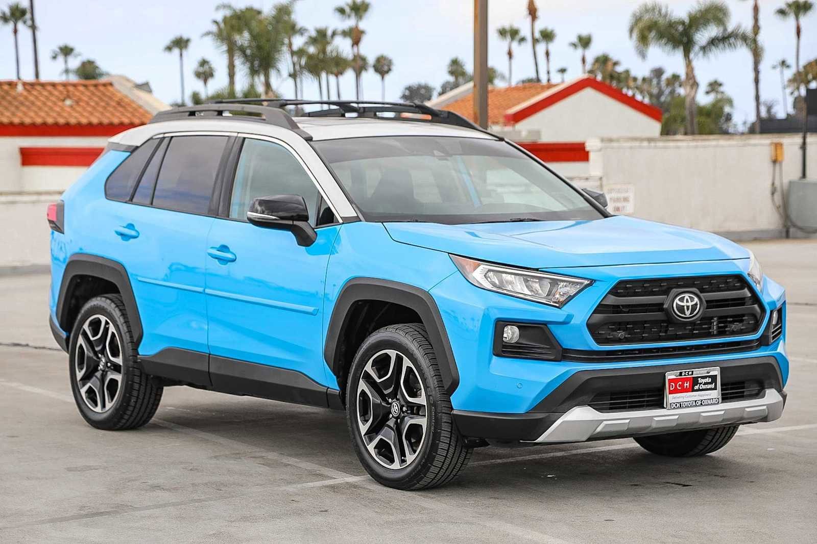 Thumbnail: 2019 Toyota RAV4 - 3
