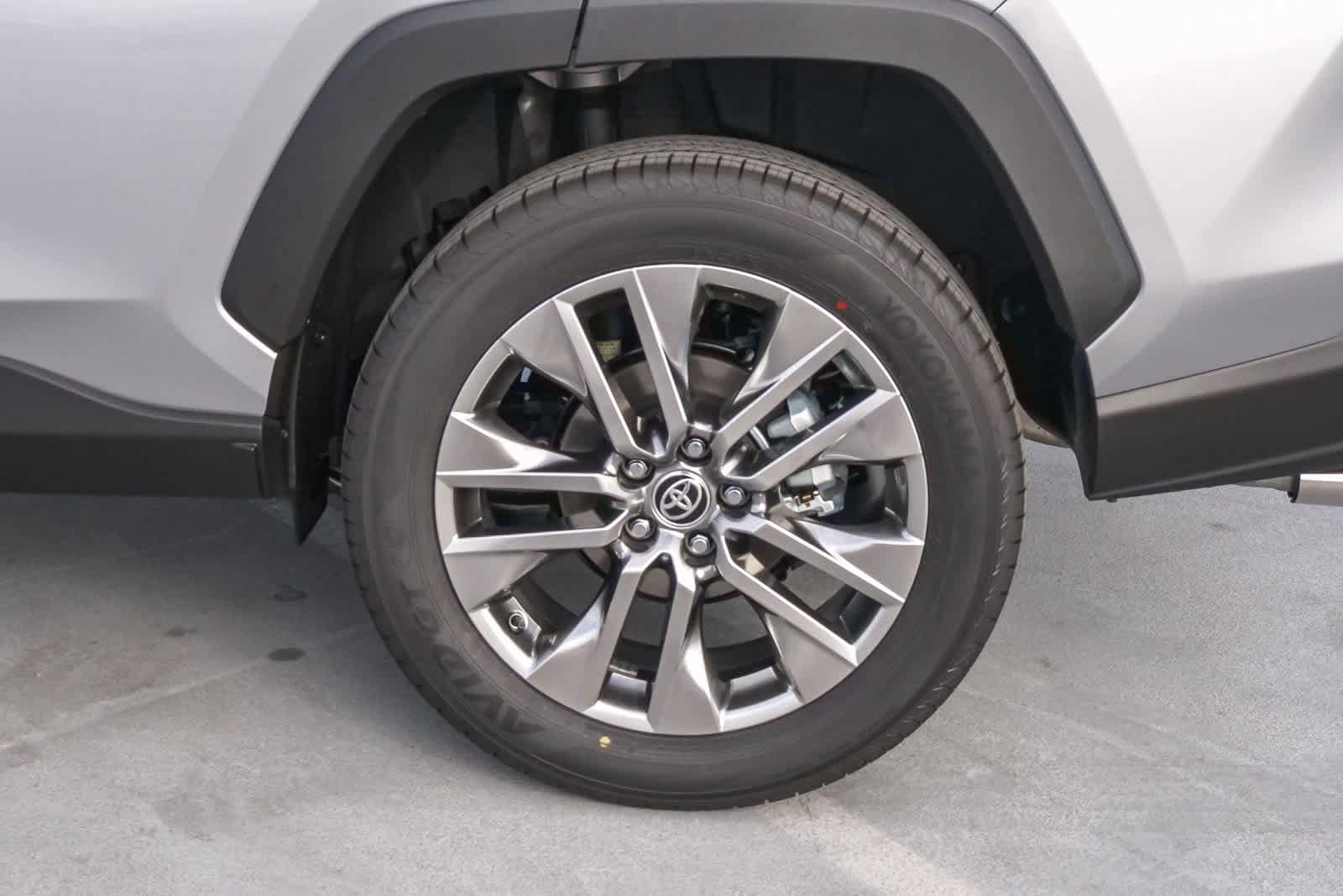 Thumbnail: 2025 Toyota RAV4 - 7