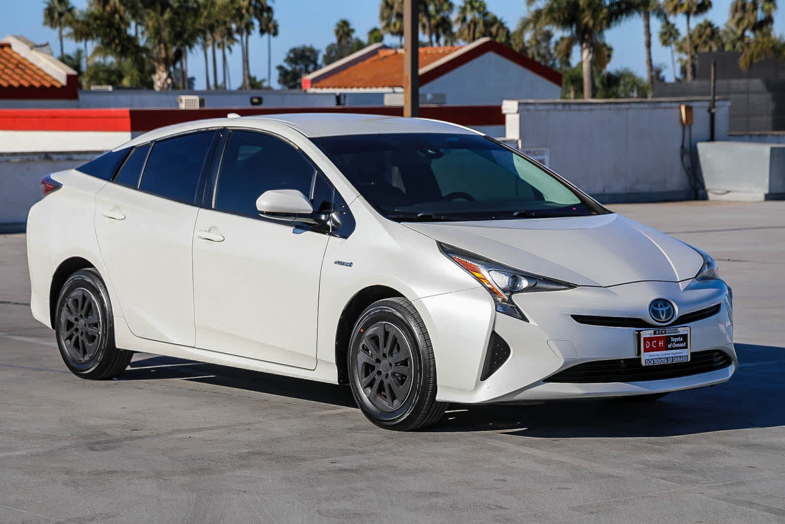 Thumbnail: 2017 Toyota Prius - 3