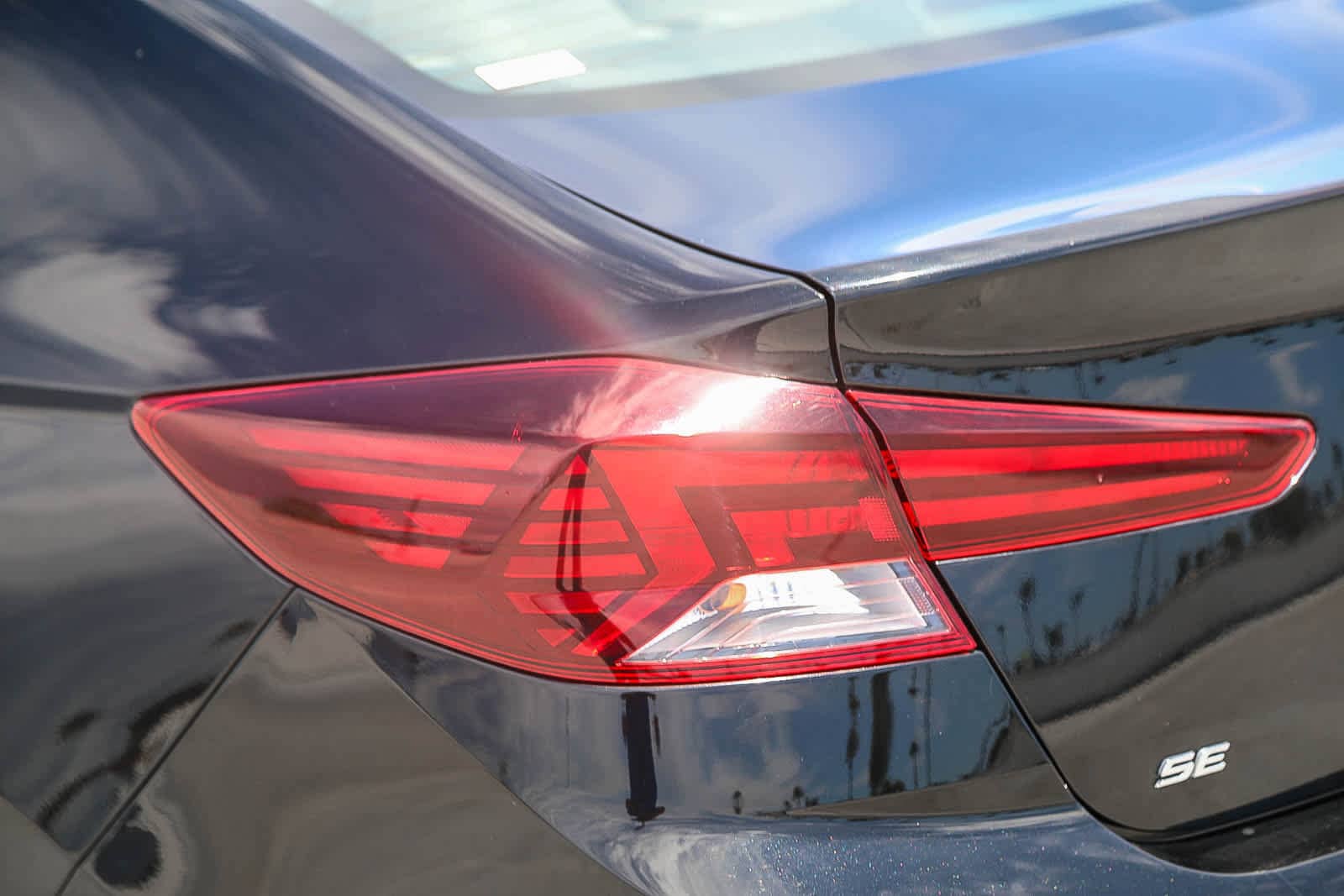 Thumbnail: 2020 Hyundai Elantra - 8