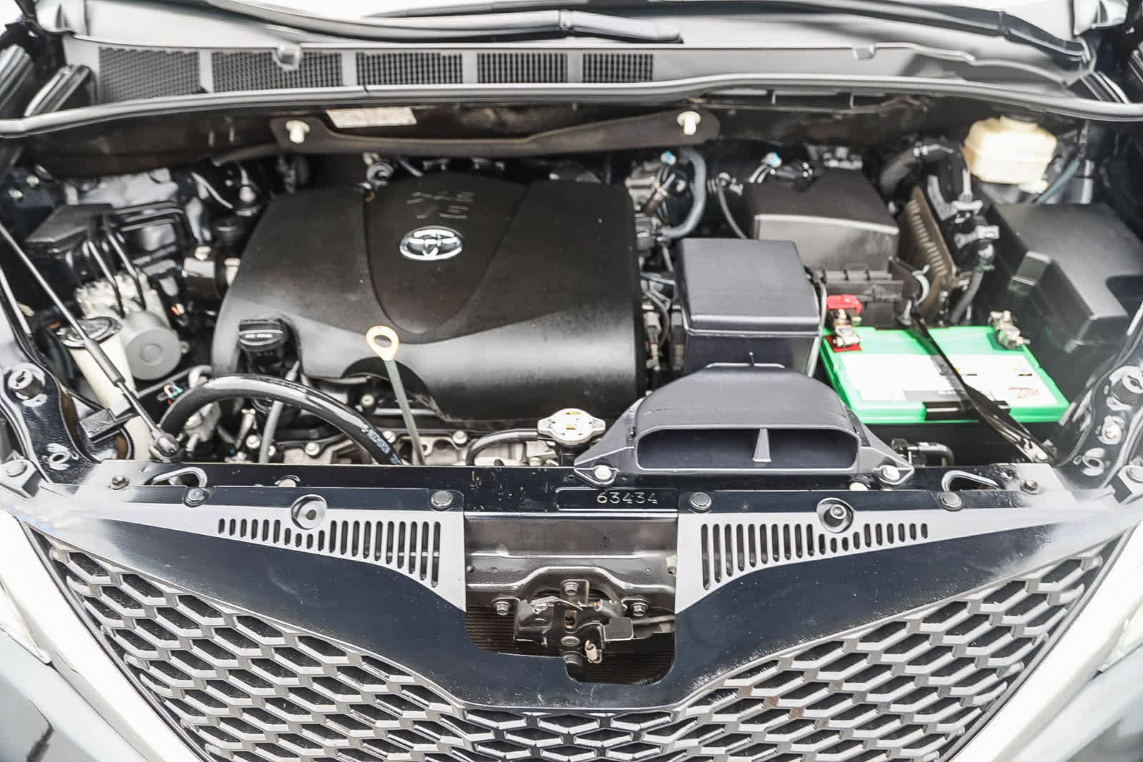 Thumbnail: 2017 Toyota Sienna - 23