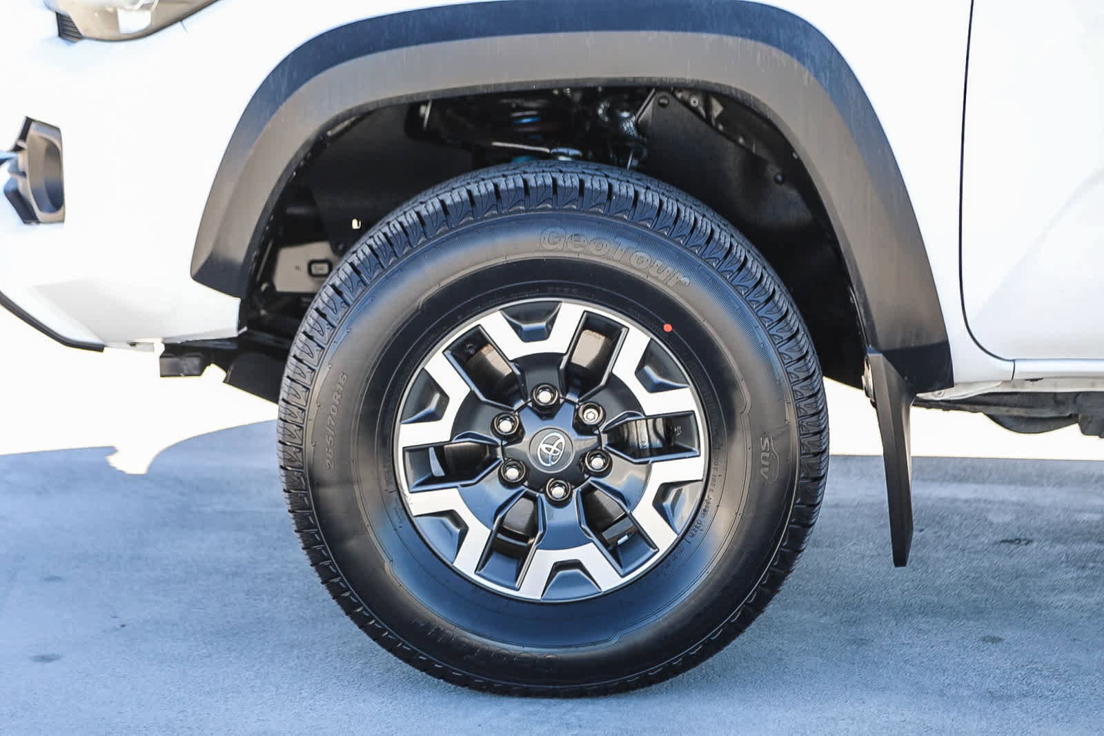 Thumbnail: 2023 Toyota Tacoma - 11