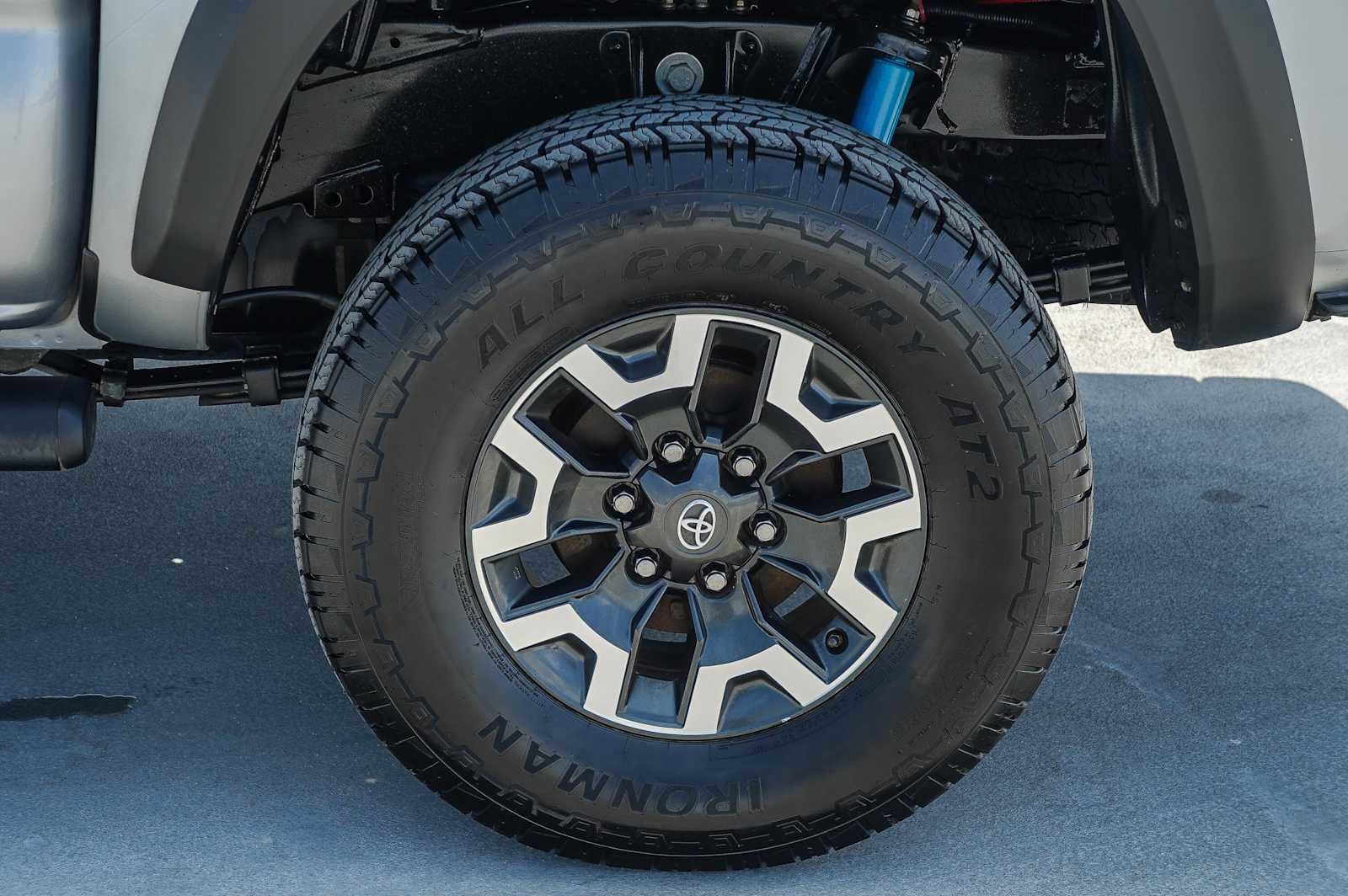 2016 Toyota Tacoma TRD Off-Road 11