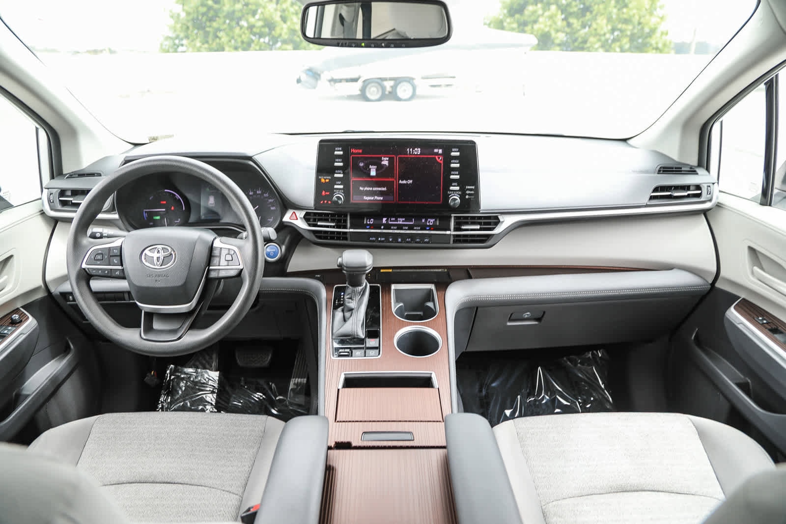 2021 Toyota Sienna LE 11