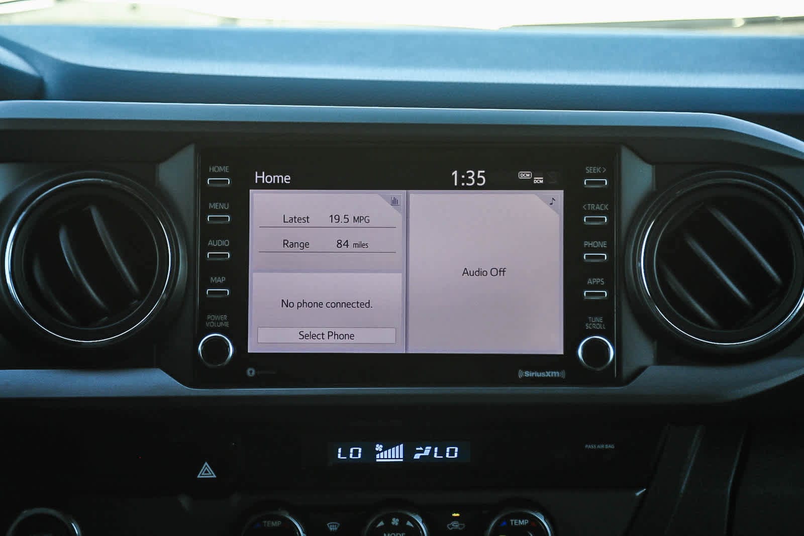 Thumbnail: 2022 Toyota Tacoma - 15