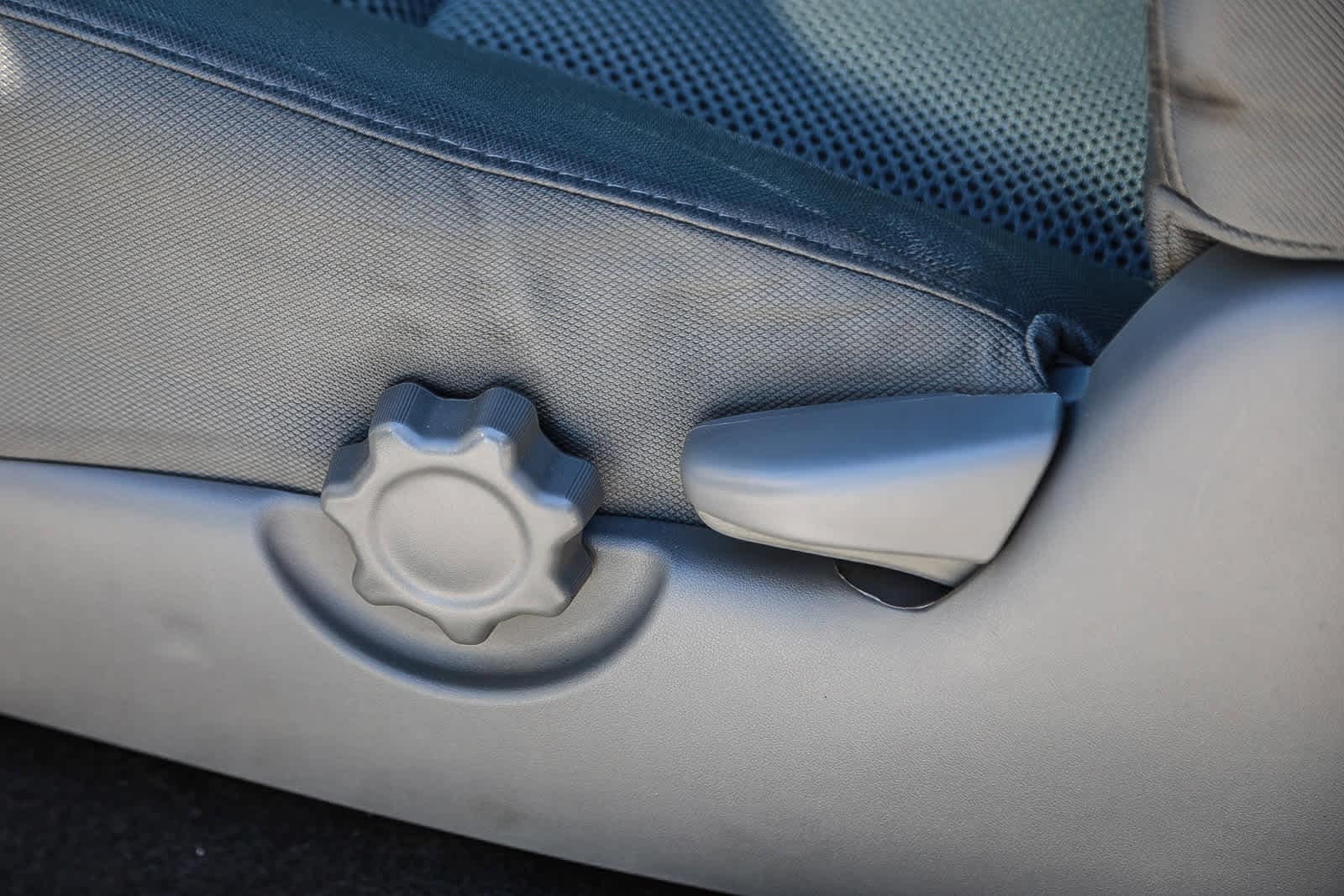 Thumbnail: 2013 Toyota Tacoma - 20