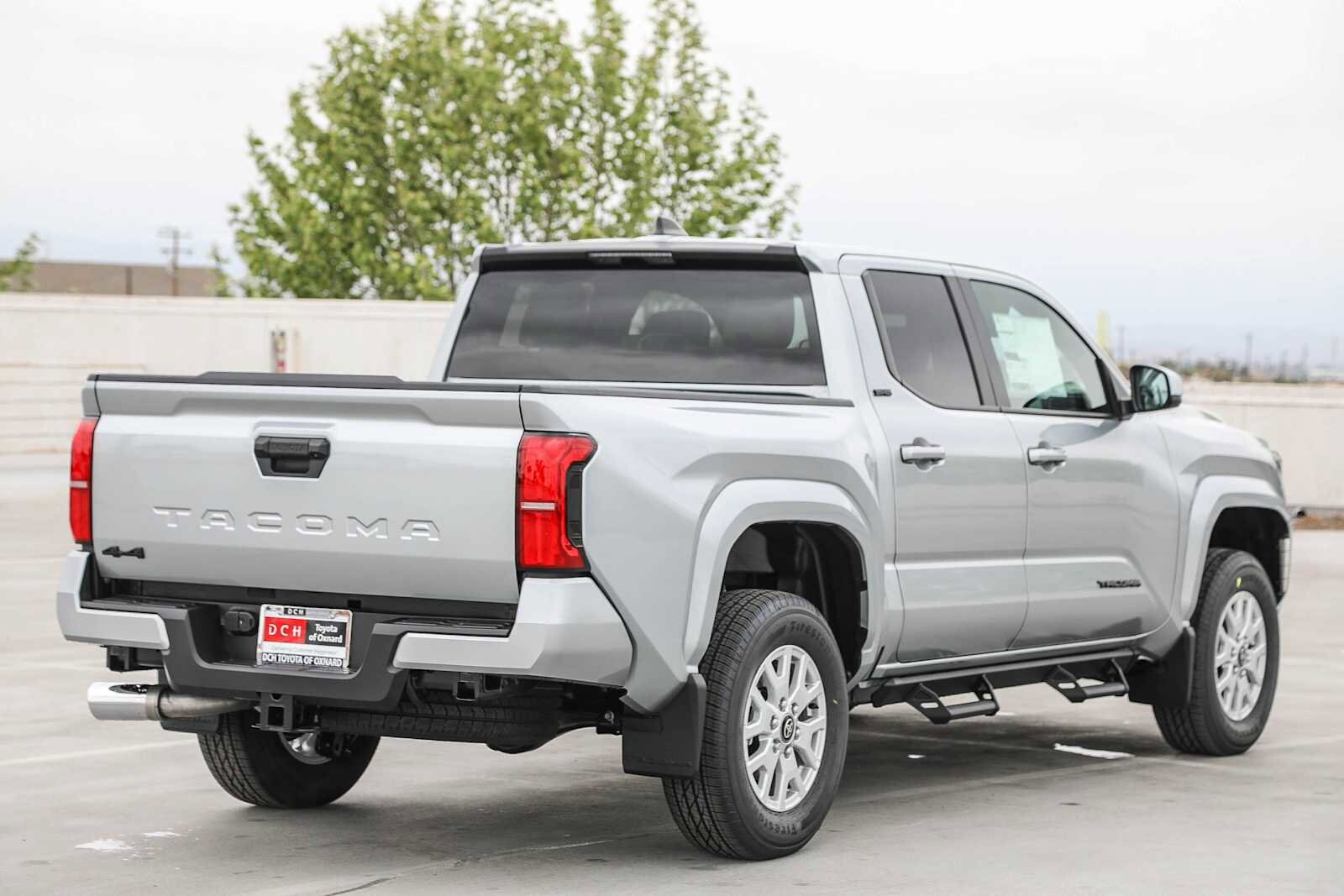 2025 Toyota Tacoma SR5 4