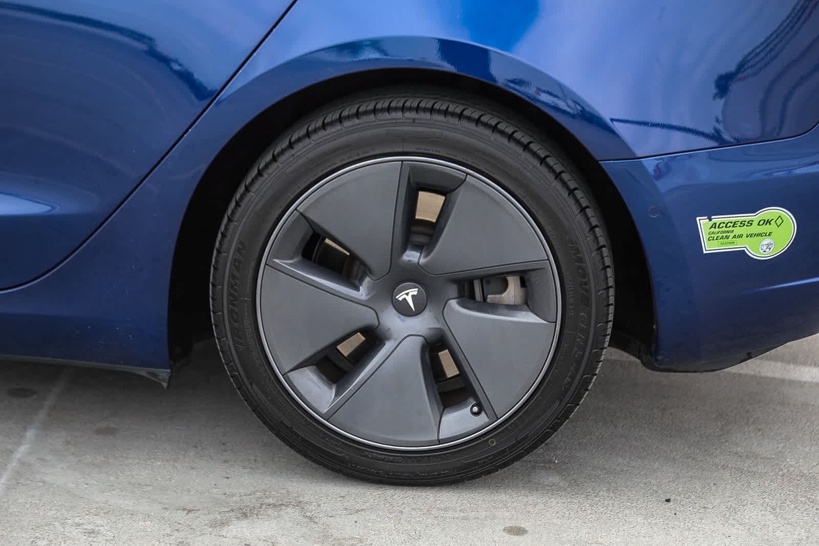 Thumbnail: 2022 Tesla Model 3 - 11
