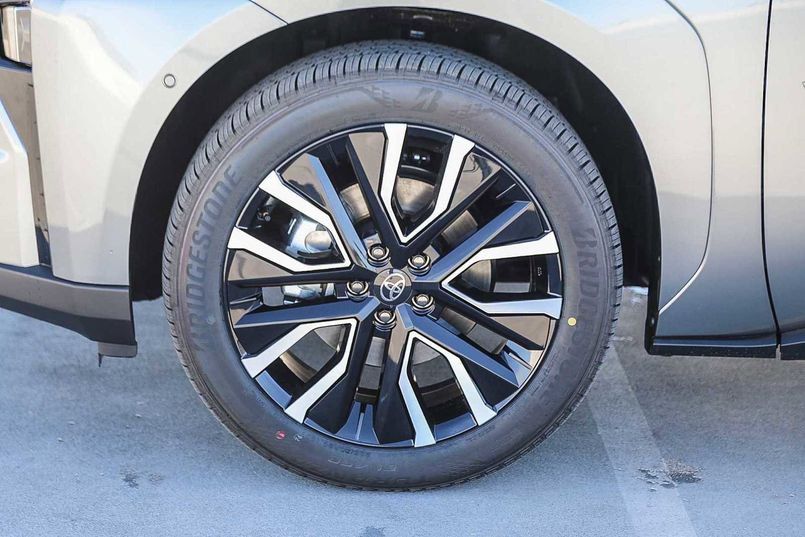 Thumbnail: 2026 Toyota bZ - 10