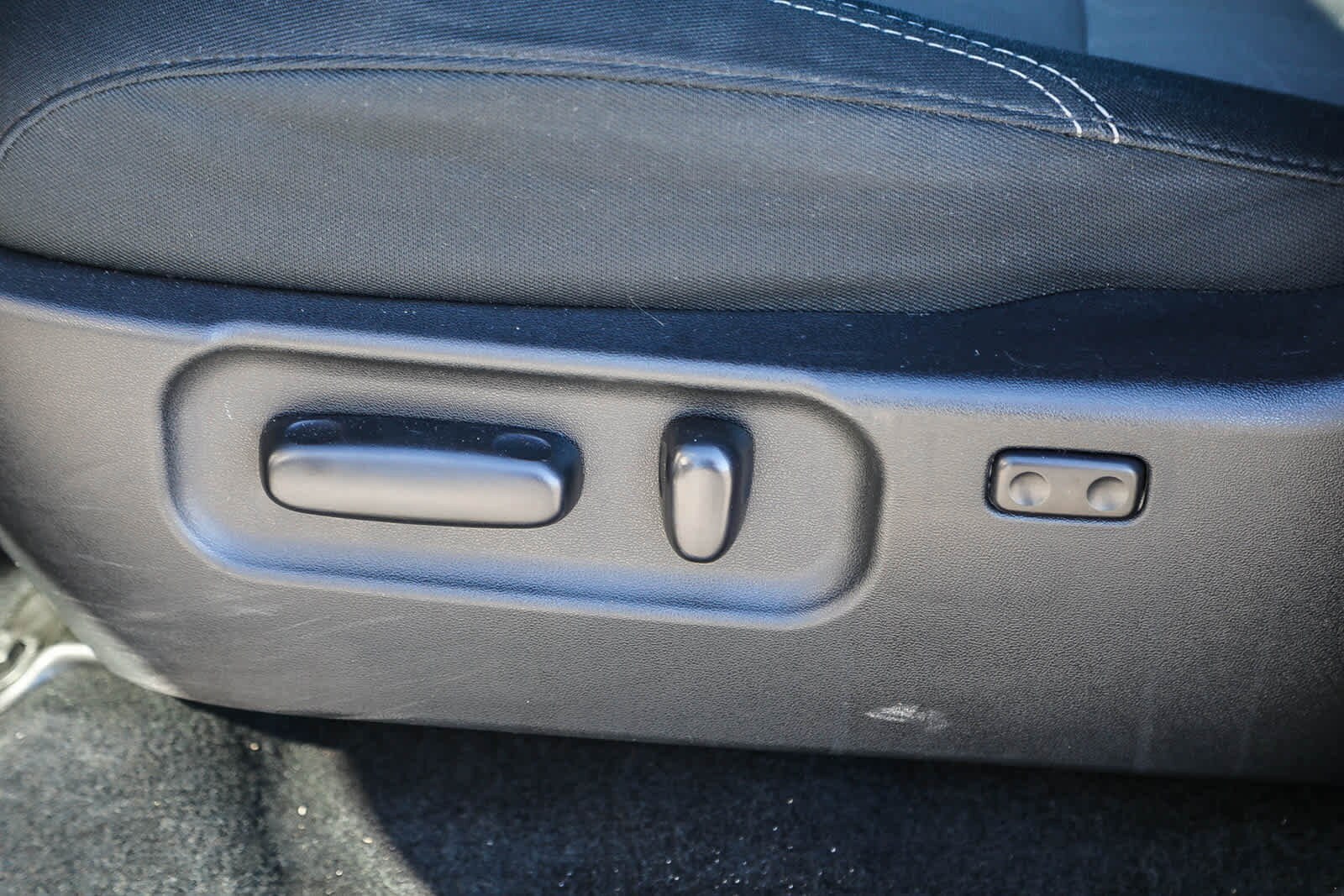 Thumbnail: 2020 Toyota Tacoma - 20